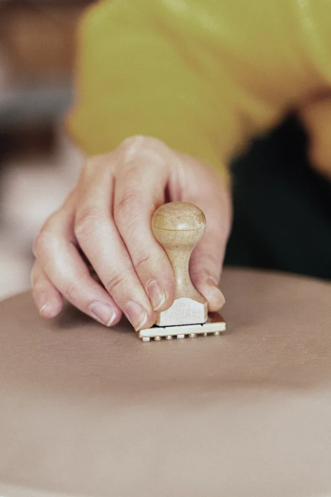 stempel in klei